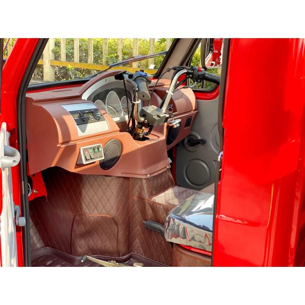 Tricycle à trois roues fermé avec poids et puissance mécanique personnalisés