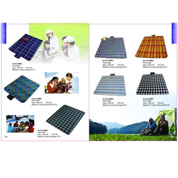 Гамак нейлона полиэстера на открытом воздухе располагаясь лагерем