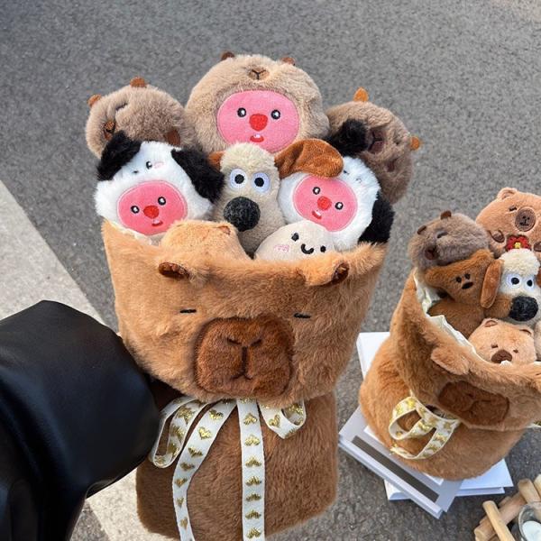 Cute 20x35cm Capybara Plush Doll Cartoon Doll Bouquet Great Gift for Girlfriend on Valentine's Day