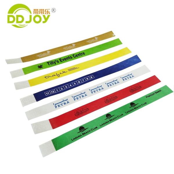 Events and Festivals Usage Scenarios Personalized Tyvek Bracelet with QR Code