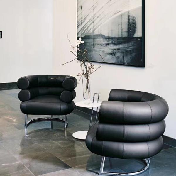 ExecutiveComfort Armrest Leisure Chair With Business-Style Aesthetic