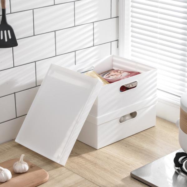 Rectangle 26*33cm Plastic Storage Bins With Wheels For Clothes