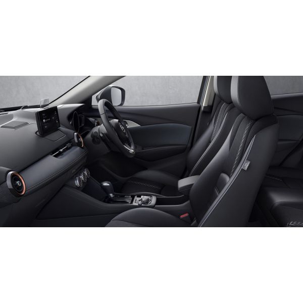 Mazda CX-3 XD Touring Genuine Navigation / BSM / Cruise Control / Smart Key / USB Terminal / Auto Air Conditioning / Paddle Shift / Rearview Camera / Bluetooth Connection / Collision Mitigation