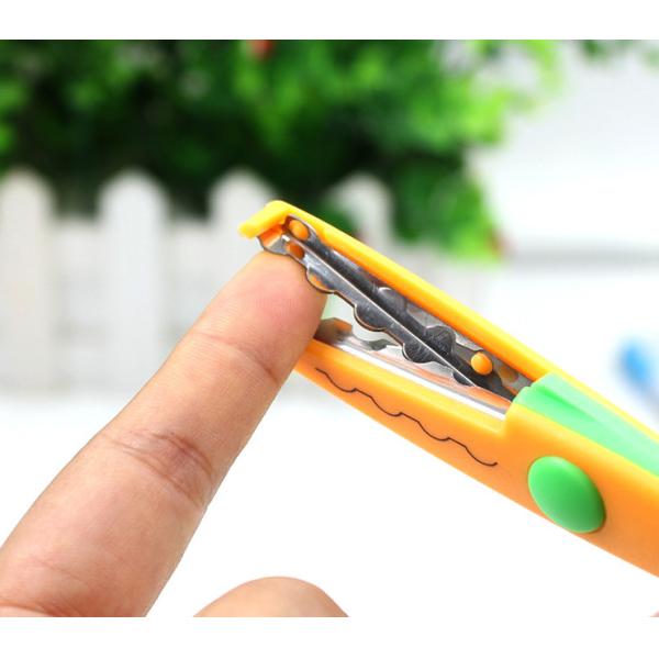 Kids Toddler DIY Safe Small Scissors Safe Plastic Stainless Steel with Decoration Edge Colorful Hobbies DIY Material