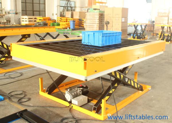 A parte superior de borracha de 1 toneladas do rolo de 2 toneladas hidráulica Scissor o transporte da madeira do trole da tabela de elevador
