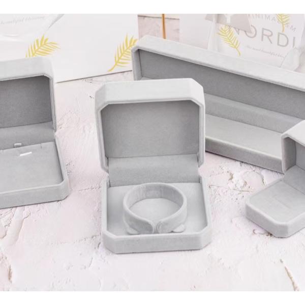 Серый белый дисплей коробки подарка картона бархата упаковывая для ожерелья кольца ювелирных изделий