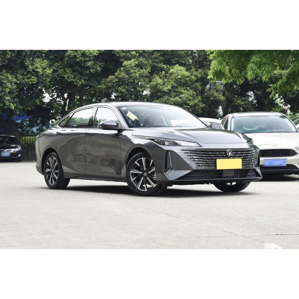 Changan Automobile's New Yidong PHEV Compact Car Turbo Plug-In Automatic Manual Gearbox Euro VI Emission R17 Fabric FWD ACC Left