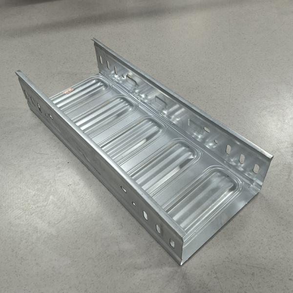 Molded Metal Cable Trough N Rectangular Sheet Metal Cable Tray With Galvanized Steel Sheet