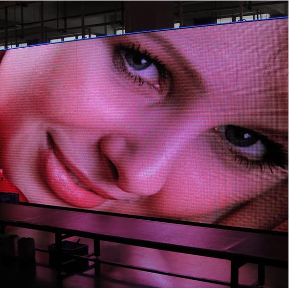 Unlimited Splitting Small Pitch LED Display Modular Design 4200Hz Refresh Rate