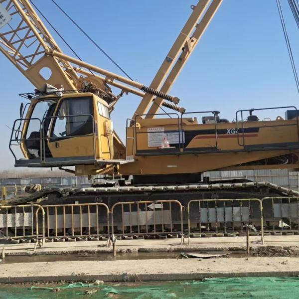 1.2km/h 150T Equipo de grúa móvil de rastreo longitud del arco 13m - 60m