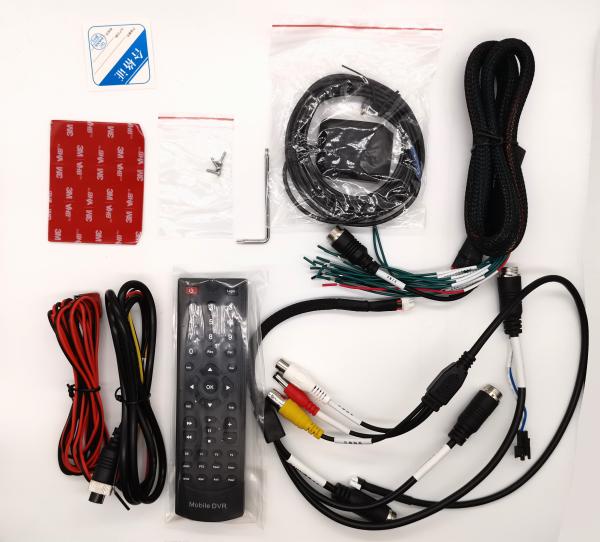 Bus Car Truck 4 Channel 3G 4G AI ADAS DSM Dashcam avec GPS et le format vidéo H.264