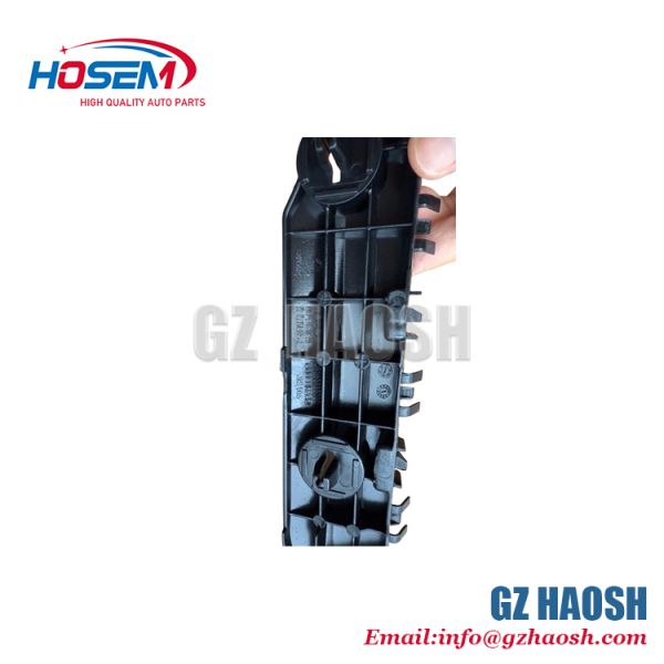 Isuzu Dmax Parts C8983938022 Rear Right Lower Bumper Bracket suitable for DMAX S