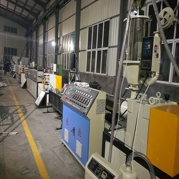 machine d'extrusion à bande de PP de haute qualité avec extrudeuse SJ75