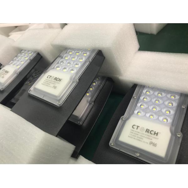 Handy Size High Lumen 10w 20w 30w LED Street Light Easy Installation