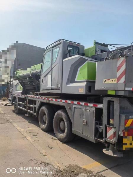 18 ans Zoomlion 25 tonnes camion grue nationale V Émissions Hauteur maximale de levage 40m