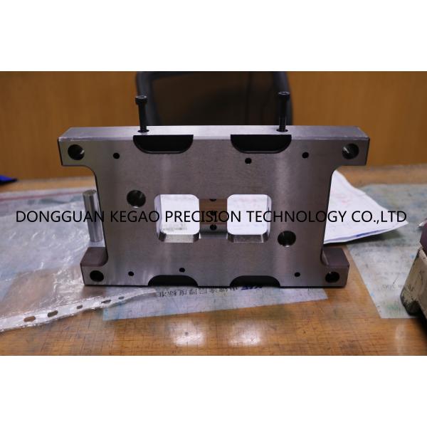 Части прессформы соединителя точности, материал прессформы H13 плиты полости