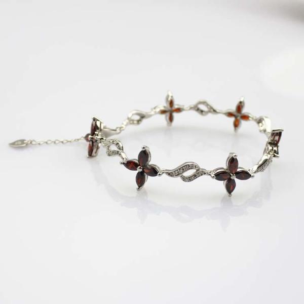 925 Silver Jewellery Quatrefoil Garnet Cubic Zircon Tennis Bracelet (B04RED)