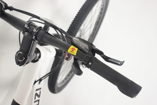 Shimano 21 Speed Mountain Bicycle With Dual Disc Brakes 27.5 Inch