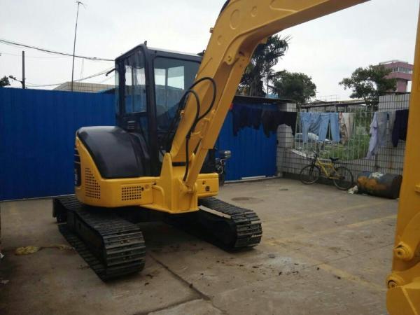 Mini used komatsu pcc55mr-2 excavator for sale
