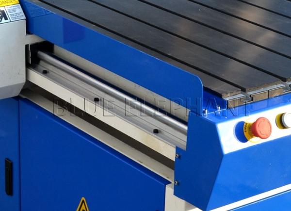 Mini 6090 CNC Router Advertising Engraving Machine 600 * 900 * 160mm Working Area