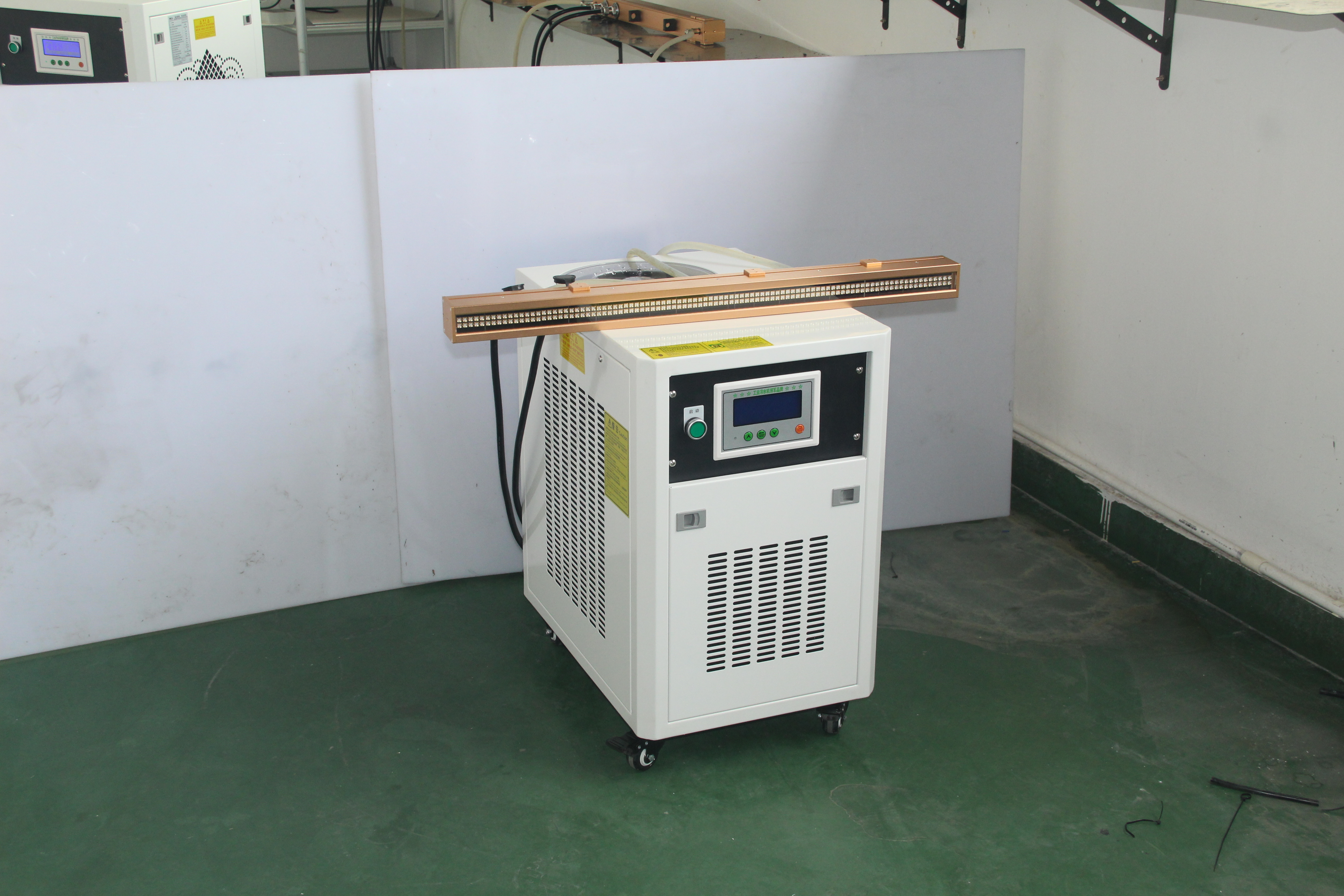 Water Cooled Multi-Wavelength 365nm 16W per cm² UV LED Optical Coating Curing System for Precision Applications