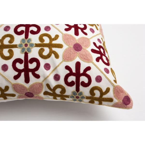 18*18inch Customized Pattern Decor Pillows Classic Design Full Cover Towel  Embossed Embroidery Pillows for Living Room