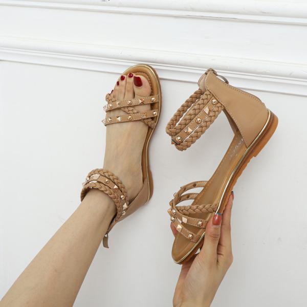 BS134 Foreign Trade Sandals Women 2021 New Wild Fairy Style Flat Bottom Summer Ladies Fashion Rivet Roman Shoes Footwear