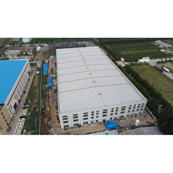 Металлические сборные промышленные здания с металлическими стенными покрытиями