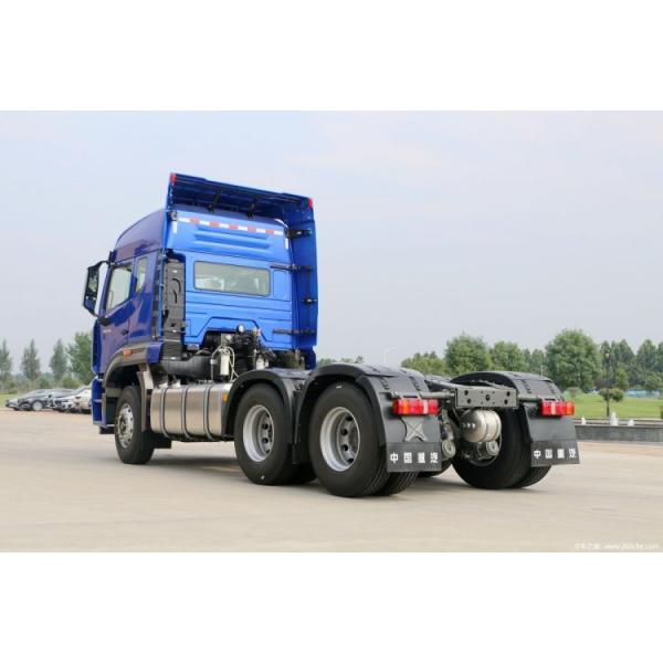 Powerful SinotruK Haohan N6G 4*2 6*4 Traction Truck CHG LNG Special Truck Traction Head