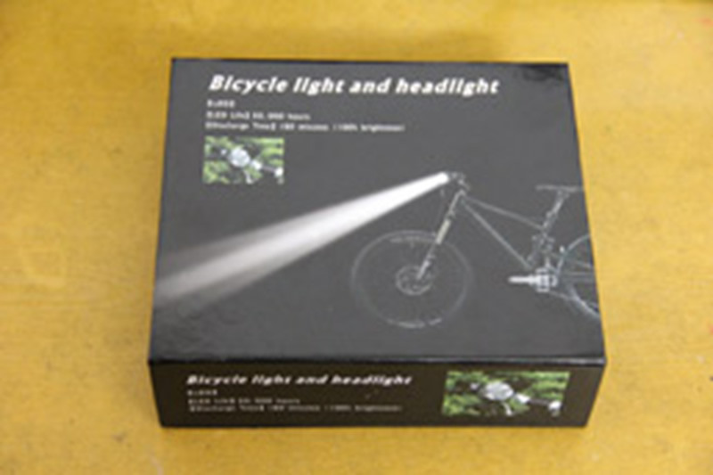 1200 Lumen 10W Cree LED XM-L T6 Bike Light , 100v - 240v Battery Charger