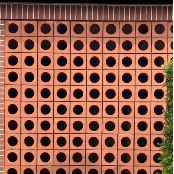 Blocs muraux extérieurs carrés panneau de jardin fait à la main briques de façade en terre cuite