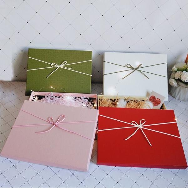 Christmas Lid And Base Rigid Cardboard Gift Box Paper Packaging Carton Box Customized