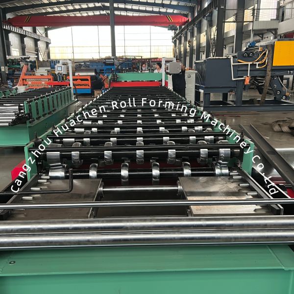 Professional Automatic Metal Roof Glazed Tile Roll Forming Machine with 16 Stations, 4m/min Speed, and PLC Control