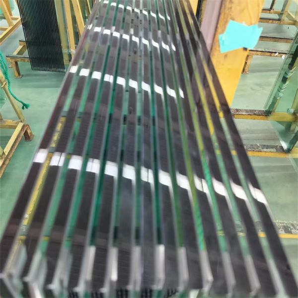 Impact Resistant Flat Polished Edge Glass 1.8mm - 19mm Thickness Curtain Wall Glass