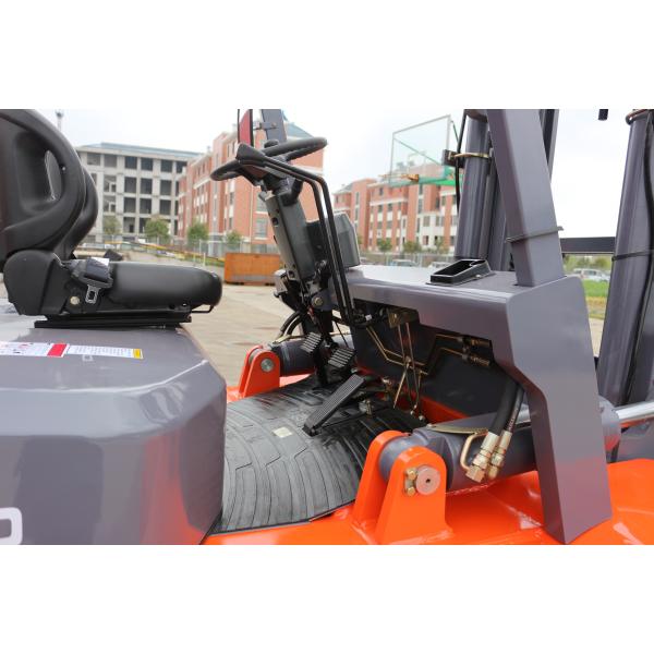 6000mm Max Lifting Height 8 Ton Forklift Truck For Warehouse 1 Year Warranty
