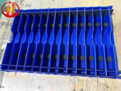 Recyclable Blue Corrugated Plastic Separator Flat Surface