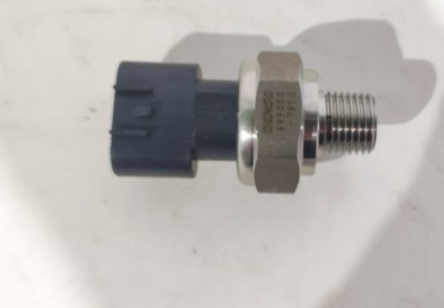 Genuine Excavator Engine Parts , Excavator Pressure Sensor 1-80220023-0 For FVZ