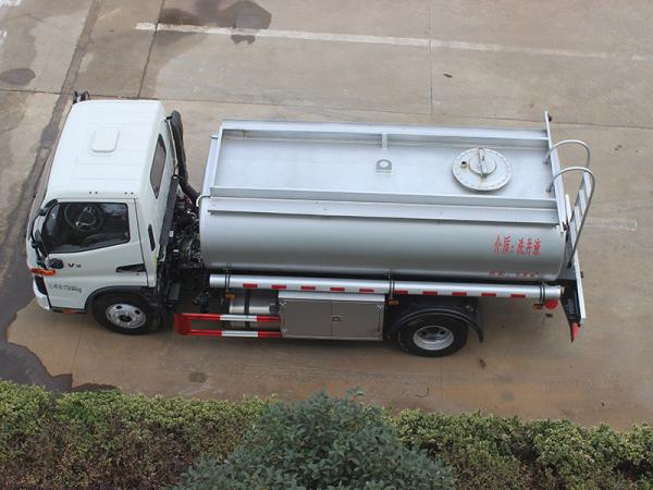 Jianghuai Junling Runzhi Star 4x2 Liquid Supply Car