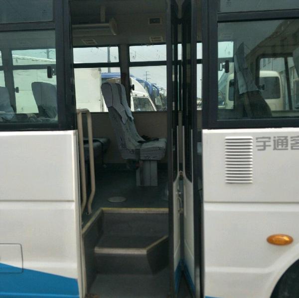 19 motor diesel de Yutong ZK6608 Mini Used Tour Bus With Yuchai dos assentos