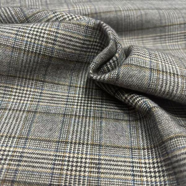 Polyester Viscose Yarn Dyed Fabric for Women&prime;suit