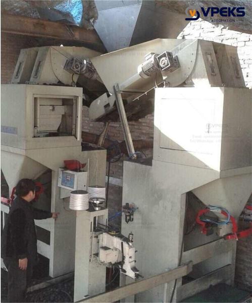Charcoal Lump Or Charcoal Briquettes Charcoal Bagger 300 Bags/Hour