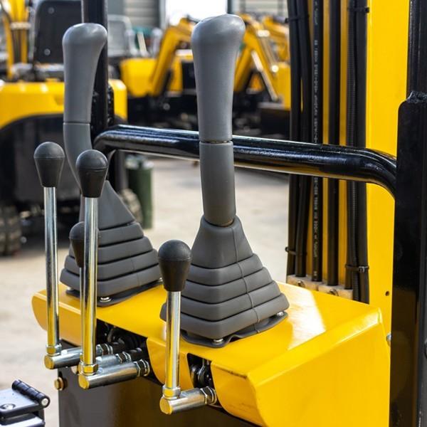 OEM EPA Yellow  Mini Hydraulic Excavator With KOOP Diesel Engine Powered