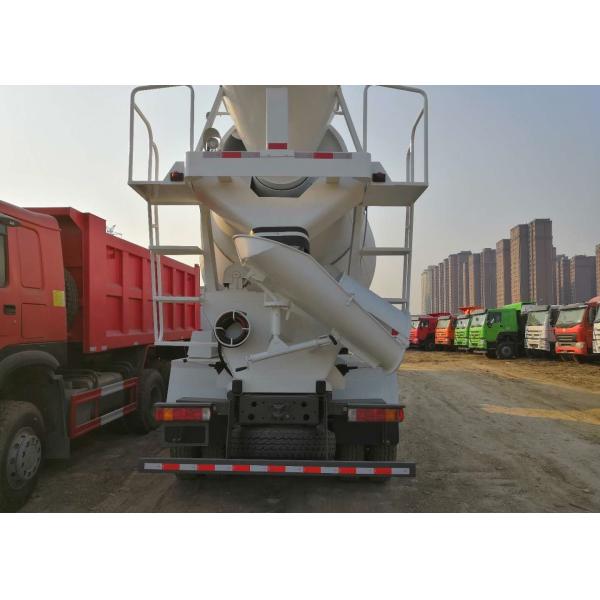 реклама обязанности света дизельного топлива тележки конкретного смесителя 6кс4 перевозит Синотрук на грузовиках Хово7