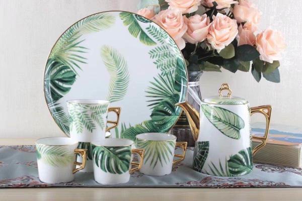 OEM Dutch Mouth Unique Shape Food Safe Fine Bone China Kettle