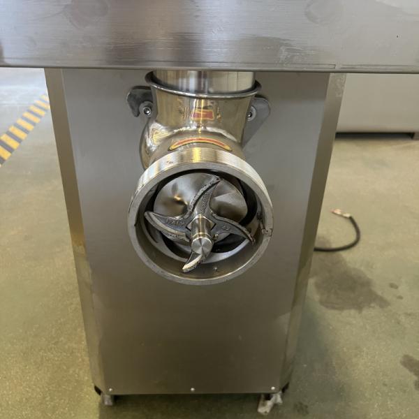 Compact Structure Commercial Meat Grinder Mincer Machine Easy To Operate