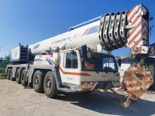 2013 Zoomlion ZTC220 Grue de camion d'occasion avec capacité de levage hydraulique avancée