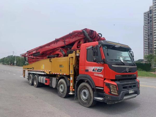 180m 178 rouge Volvo châssis 56m Béton d'occasion Pompes de camion de camion Pompes montées pour le bâtiment