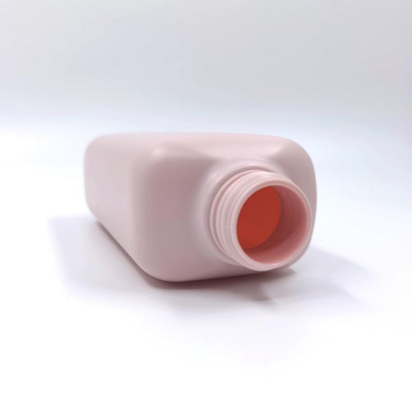 Замороженная квадратом бутылка лосьона пластмассы HDPE для шампуня 610ml мытья тела
