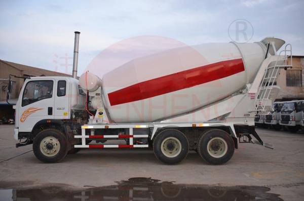 10m3 Hydraulic Concrete Mixing Truck With Tank Update Drum On Site High Speed