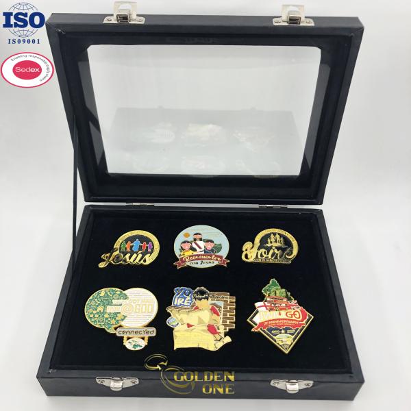 Customized Lapel Pin Display With Plastic Transparent Window Box Double Lock